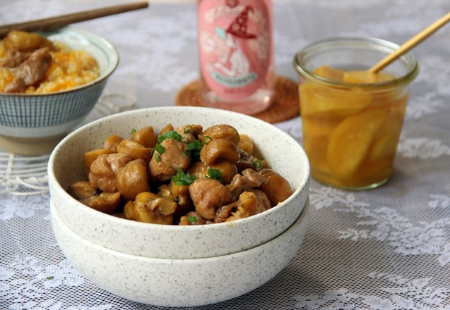 板栗燒雞腿的做法-家常味燒菜譜-易網(wǎng)健康養(yǎng)生網(wǎng) 板栗燒雞腿的做法-家常味燒菜譜