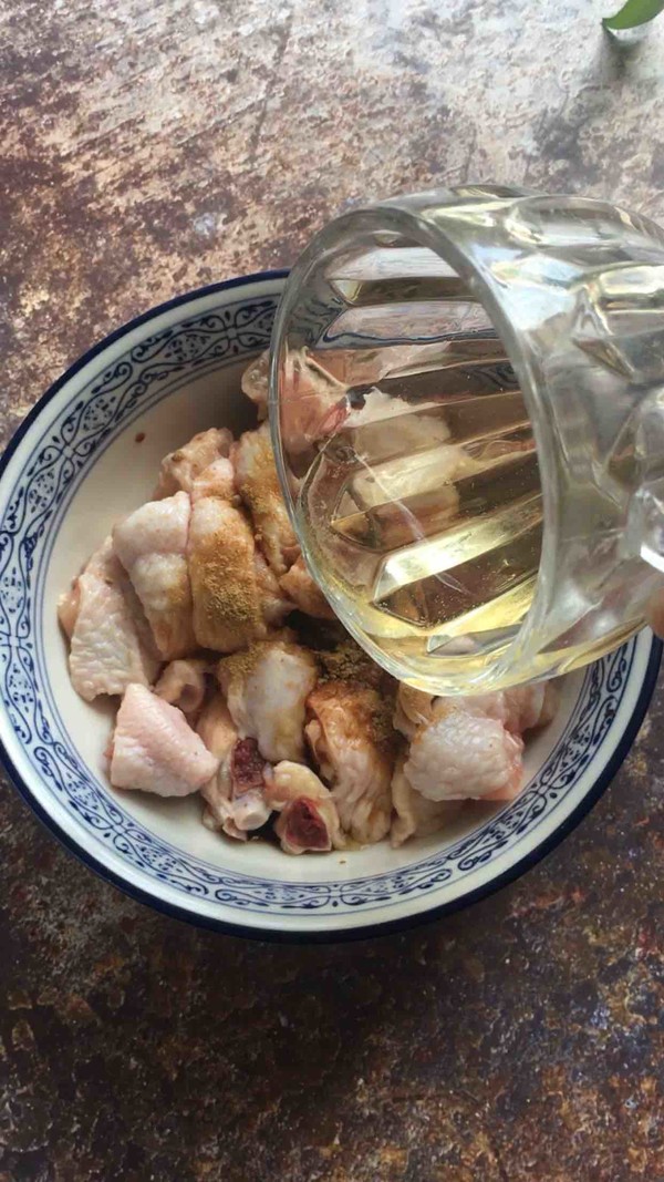 干煸腰果雞翅塊的做法-麻辣味炸菜譜-易網(wǎng)健康養(yǎng)生網(wǎng) 干煸腰果雞翅塊的做法-麻辣味炸菜譜