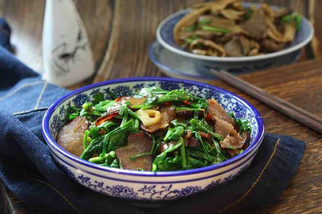 臘肉炒蒜苗的做法-麻辣味炒菜譜