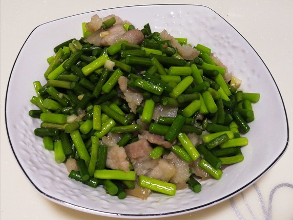 蒜苔炒肉的做法-家常味炒菜譜-易網健康養生網 蒜苔炒肉的做法-家常味炒菜譜