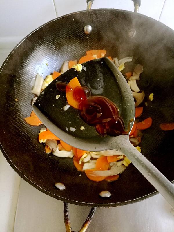 胡蘿卜炒雞蛋蘑菇的做法-咸鮮味炒菜譜-易網健康養生網 胡蘿卜炒雞蛋蘑菇的做法-咸鮮味炒菜譜