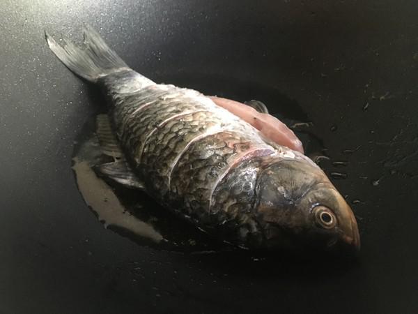 鯽魚白蘿卜絲湯的做法-家常味煮菜譜-易網健康養生網 鯽魚白蘿卜絲湯的做法-家常味煮菜譜