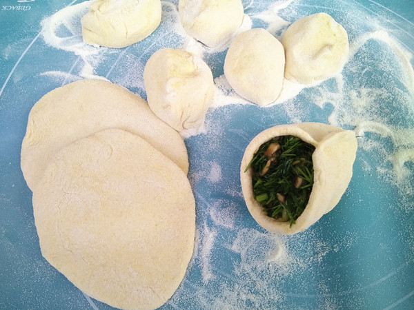 茴香香菇餡發面蒸餃的做法-家常味蒸菜譜