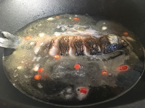 鯽魚白蘿卜絲湯的做法-家常味煮菜譜-易網健康養生網 鯽魚白蘿卜絲湯的做法-家常味煮菜譜