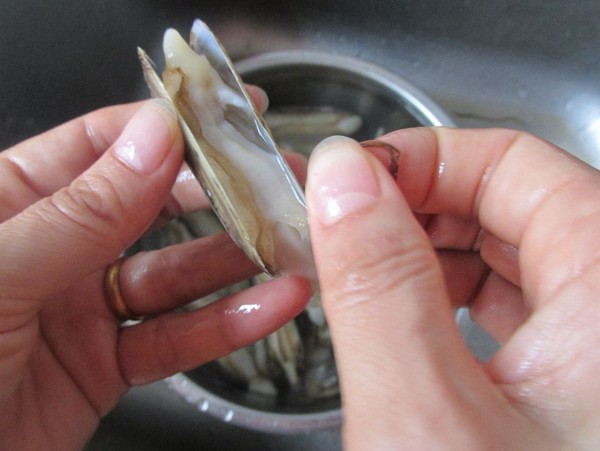 炒蟶子的做法-咸鮮味炒菜譜-易網(wǎng)健康養(yǎng)生網(wǎng) 炒蟶子的做法-咸鮮味炒菜譜