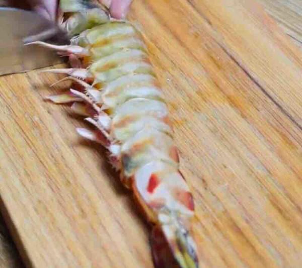 茄汁大蝦的做法-茄汁味炒菜譜-易網<a href=http://www.xllyou.com/ target=_blank class=infotextkey>健康養生</a>網 茄汁大蝦的做法-茄汁味炒菜譜