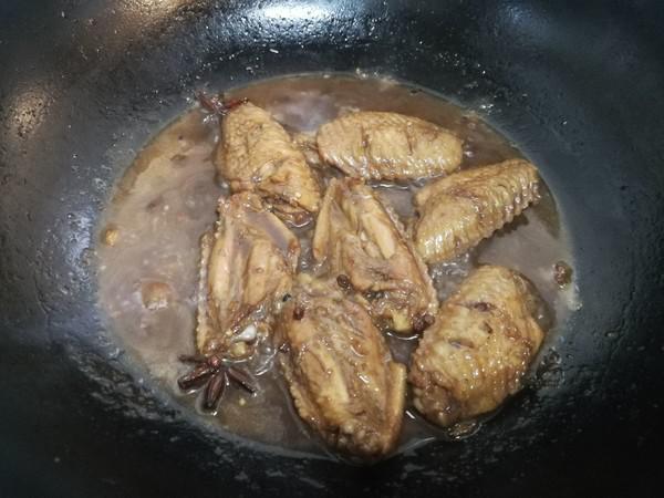 紅燒雞翅的做法-醬香味燒菜譜-易網(wǎng)健康養(yǎng)生網(wǎng) 紅燒雞翅的做法-醬香味燒菜譜