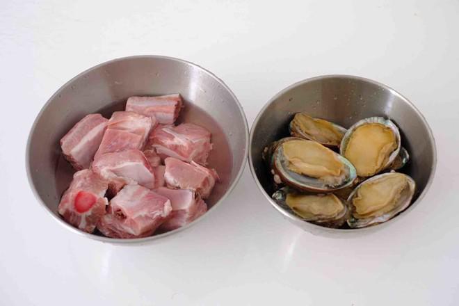 鮑魚燒排骨的做法-咸鮮味燒菜譜-易網健康養生網 鮑魚燒排骨的做法-咸鮮味燒菜譜