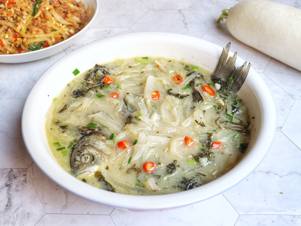 鯽魚白蘿卜絲湯的做法-家常味煮菜譜-易網健康養生網 鯽魚白蘿卜絲湯的做法-家常味煮菜譜