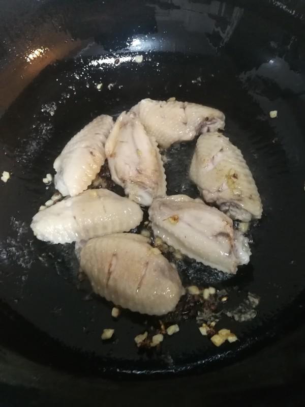 紅燒雞翅的做法-醬香味燒菜譜-易網(wǎng)健康養(yǎng)生網(wǎng) 紅燒雞翅的做法-醬香味燒菜譜