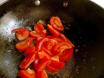 番茄燒豆腐的做法-家常味燒菜譜