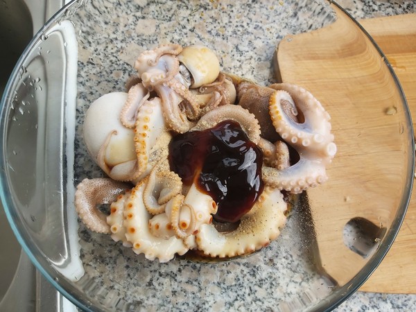 醬爆八爪魚的做法-咸鮮味炒菜譜