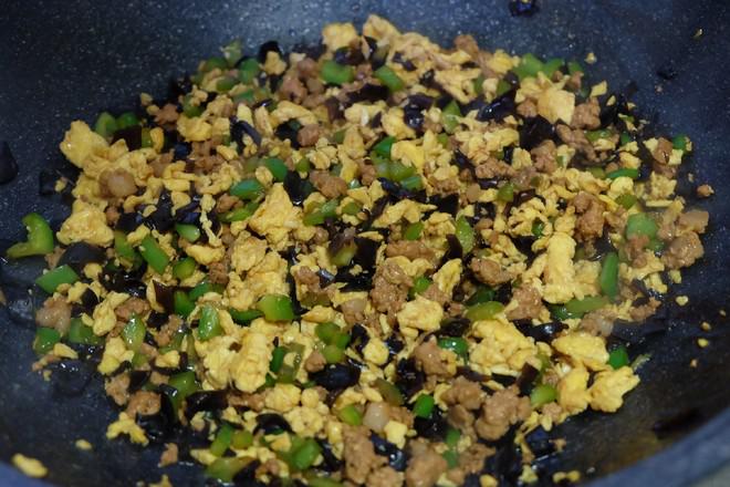 青椒木耳肉末炒雞蛋的做法-家常味炒菜譜