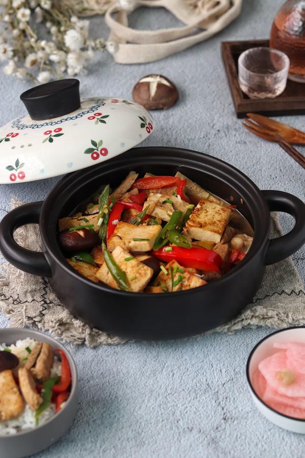 香菇蝦皮燜豆腐的做法-家常味炒菜譜