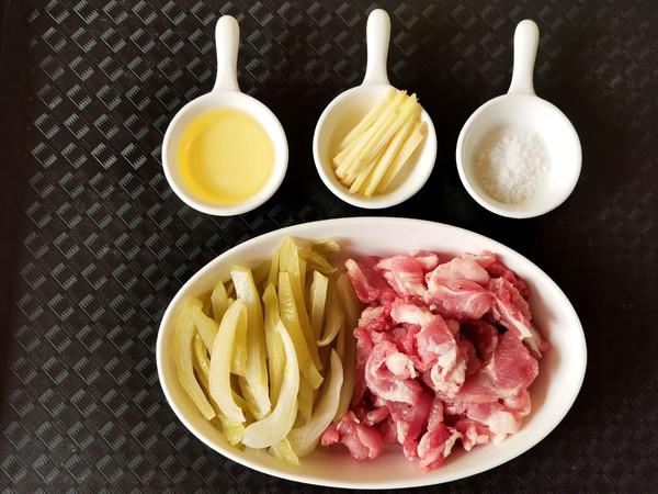 酸菜炒豬肉的做法-家常味炒菜譜-易網<a href=http://www.xllyou.com/ target=_blank class=infotextkey>健康養生</a>網 酸菜炒豬肉的做法-家常味炒菜譜