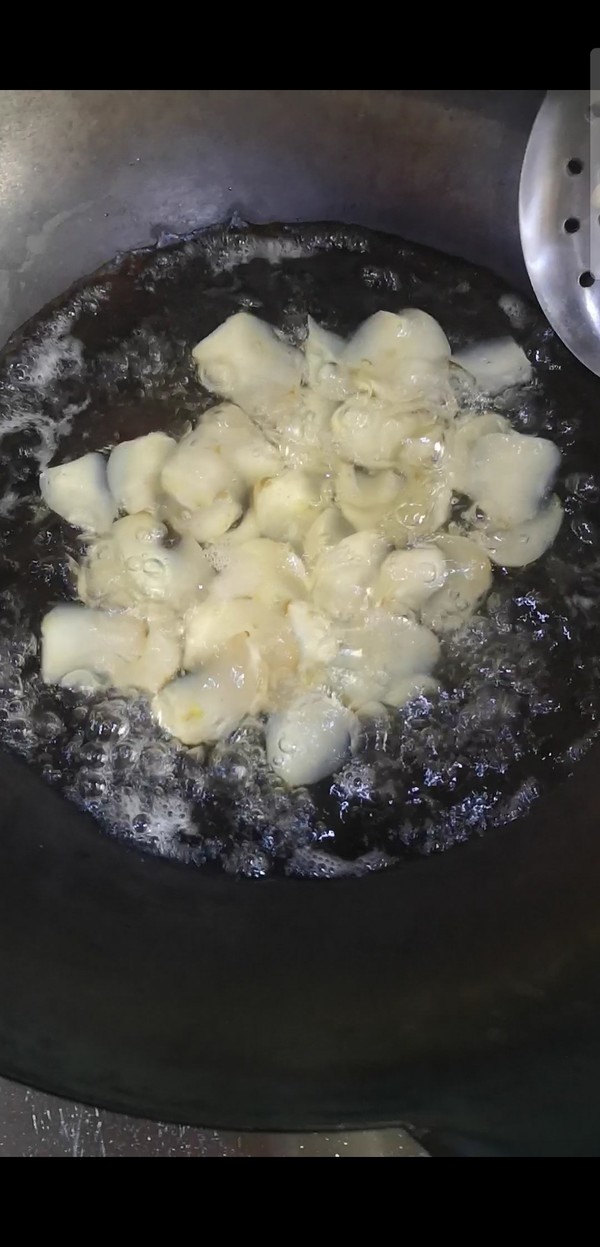 西芹百合炒蝦仁的做法-家常味炒菜譜-易網健康養生網 西芹百合炒蝦仁的做法-家常味炒菜譜