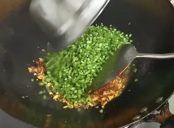 酸辣紅薯葉梗的做法-酸辣味炒菜譜-易網(wǎng)健康養(yǎng)生網(wǎng) 酸辣紅薯葉梗的做法-酸辣味炒菜譜