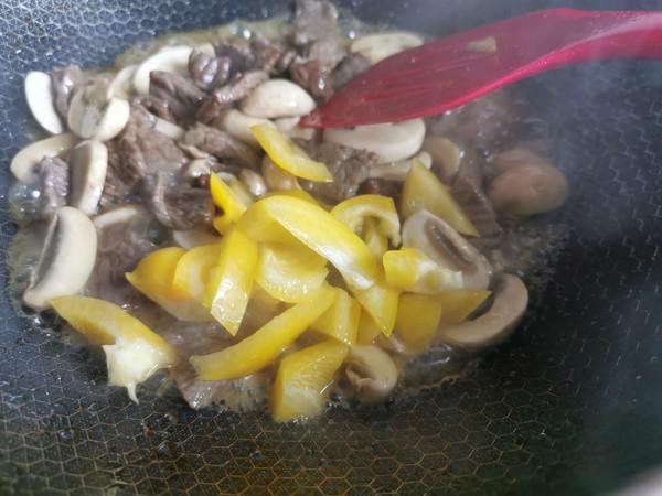 口蘑炒肉片的做法-酸辣味炒菜譜-易網健康養生網 口蘑炒肉片的做法-酸辣味炒菜譜