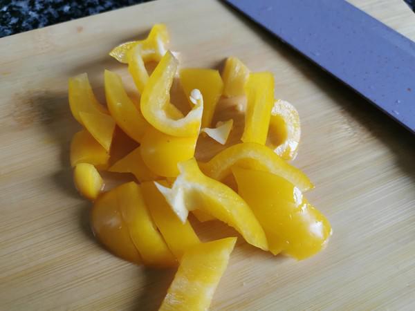 口蘑炒肉片的做法-酸辣味炒菜譜-易網健康養生網 口蘑炒肉片的做法-酸辣味炒菜譜