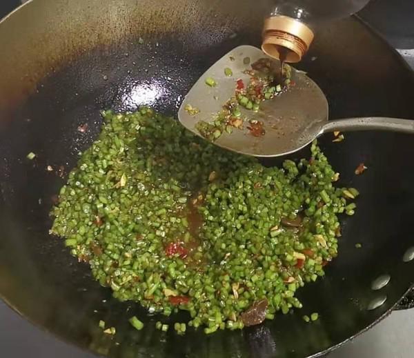 酸辣紅薯葉梗的做法-酸辣味炒菜譜-易網(wǎng)健康養(yǎng)生網(wǎng) 酸辣紅薯葉梗的做法-酸辣味炒菜譜