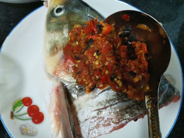 家常版剁椒魚(yú)頭的做法-香辣味蒸菜譜-易網(wǎng)健康養(yǎng)生網(wǎng) 家常版剁椒魚(yú)頭的做法-香辣味蒸菜譜