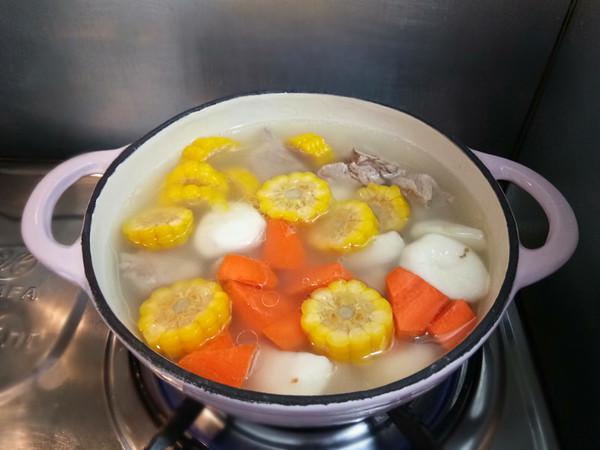 玉米荸薺排骨湯的做法-咸鮮味煲菜譜-易網(wǎng)健康養(yǎng)生網(wǎng) 玉米荸薺排骨湯的做法-咸鮮味煲菜譜