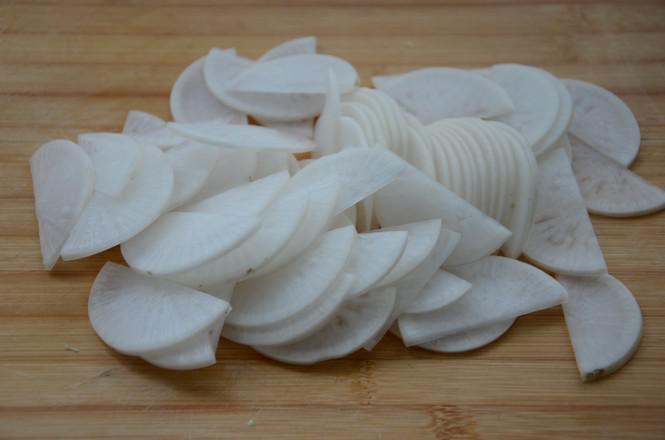 辣椒圈白蘿卜泡菜的做法-酸辣味泡菜譜-易網健康養生網 辣椒圈白蘿卜泡菜的做法-酸辣味泡菜譜