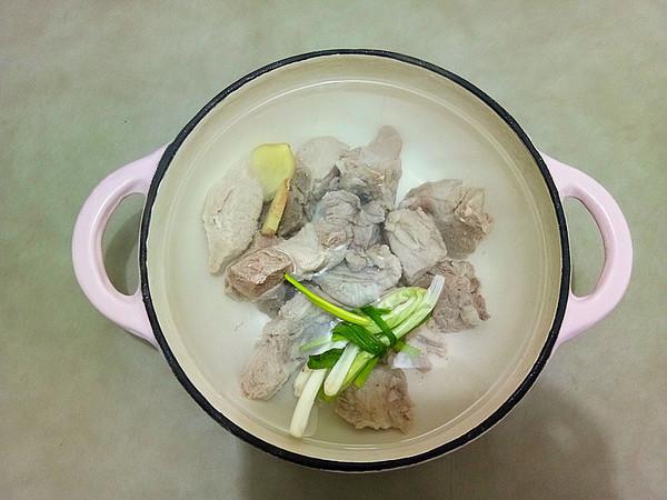 玉米荸薺排骨湯的做法-咸鮮味煲菜譜-易網(wǎng)健康養(yǎng)生網(wǎng) 玉米荸薺排骨湯的做法-咸鮮味煲菜譜