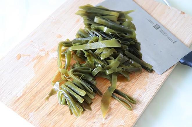 涼拌海帶絲的做法-香辣味拌菜譜-易網(wǎng)健康養(yǎng)生網(wǎng) 涼拌海帶絲的做法-香辣味拌菜譜