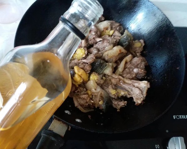 紅燒野生大王八的做法-咸鮮味燒菜譜-易網(wǎng)健康養(yǎng)生網(wǎng) 紅燒野生大王八的做法-咸鮮味燒菜譜