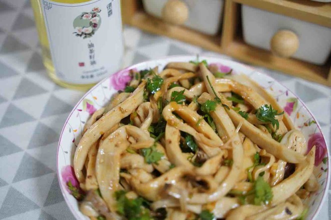 涼拌杏鮑菇的做法-香辣味拌菜譜-易網健康養生網 涼拌杏鮑菇的做法-香辣味拌菜譜