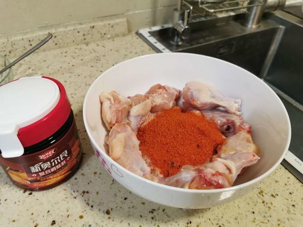 香酥炸雞翅的做法-咸鮮味炸菜譜-易網健康養生網 香酥炸雞翅的做法-咸鮮味炸菜譜