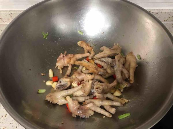 紅燒雞爪的做法-家常味燒菜譜