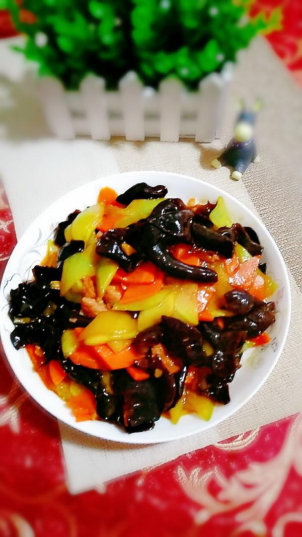 燒木耳的做法-家常味燒菜譜-易網健康養(yǎng)生網 燒木耳的做法-家常味燒菜譜