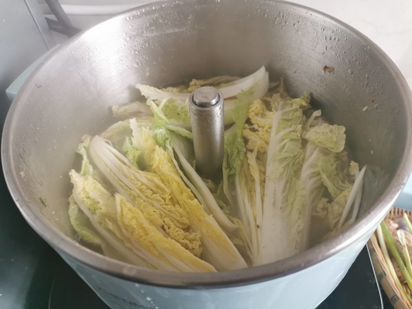 蒜蓉粉絲蒸娃娃菜的做法-蒜香味蒸菜譜-易網健康養生網 蒜蓉粉絲蒸娃娃菜的做法-蒜香味蒸菜譜