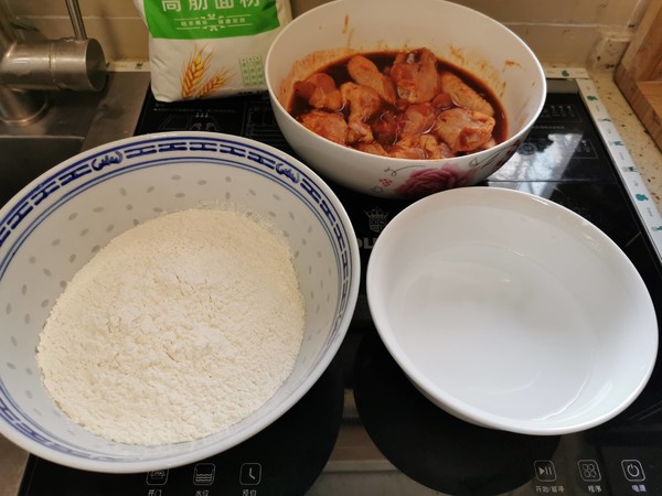 香酥炸雞翅的做法-咸鮮味炸菜譜-易網健康養生網 香酥炸雞翅的做法-咸鮮味炸菜譜