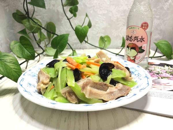 萵筍炒肚片的做法-家常味炒菜譜