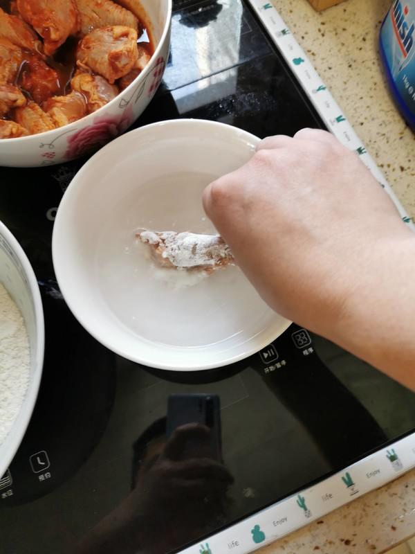 香酥炸雞翅的做法-咸鮮味炸菜譜-易網健康養生網 香酥炸雞翅的做法-咸鮮味炸菜譜