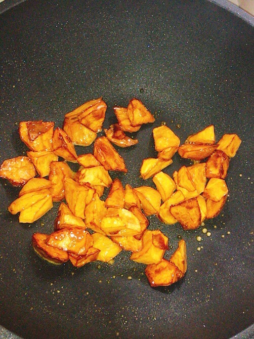 拔絲地瓜的做法-甜味炸菜譜-易網健康養生網 拔絲地瓜的做法-甜味炸菜譜