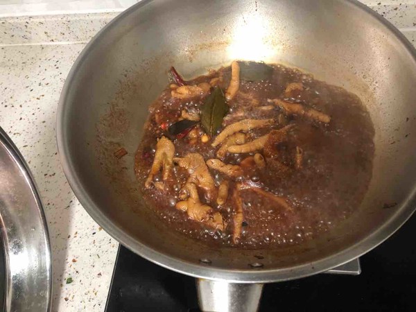 紅燒雞爪的做法-家常味燒菜譜