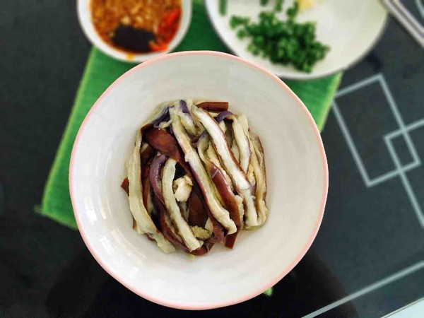 蒜蓉拌蒸茄子的做法-蒜香味蒸菜譜