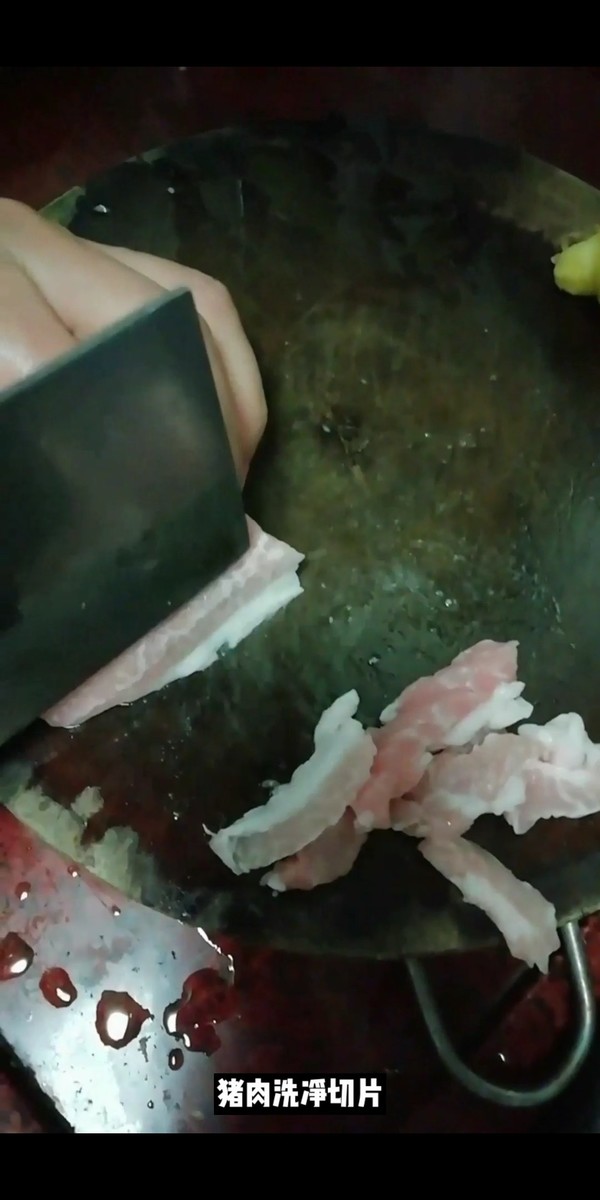 西芹木耳炒百合的做法-家常味炒菜譜-易網(wǎng)<a href=http://www.xllyou.com/ target=_blank class=infotextkey>健康養(yǎng)生</a>網(wǎng) 西芹木耳炒百合的做法-家常味炒菜譜