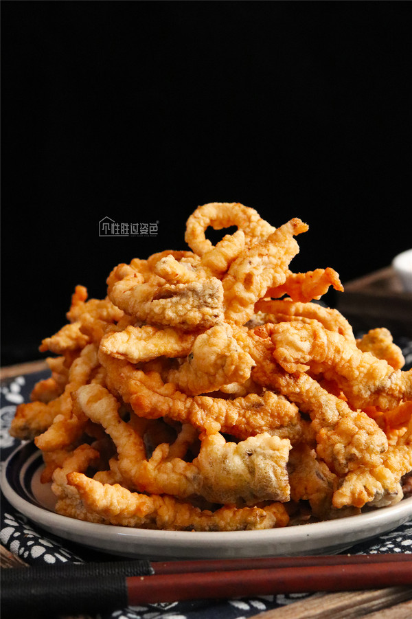 炸蘑菇的做法-家常味炸菜譜-易網健康養生網 炸蘑菇的做法-家常味炸菜譜