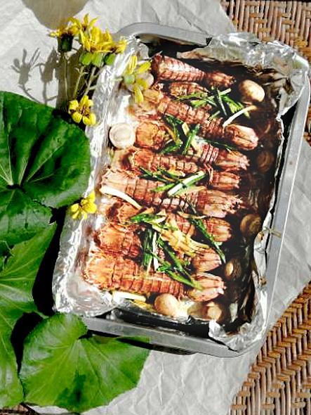 香烤皮皮蝦的做法-黑椒味烤菜譜-易網(wǎng)健康養(yǎng)生網(wǎng) 香烤皮皮蝦的做法-黑椒味烤菜譜