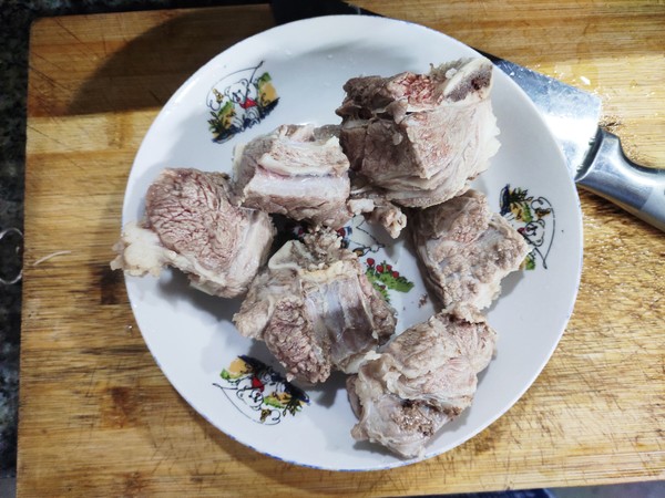 紅燒牛小排的做法-家常味燉菜譜-易網健康養生網 紅燒牛小排的做法-家常味燉菜譜