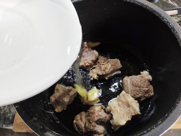 紅燒牛小排的做法-家常味燉菜譜-易網健康養生網 紅燒牛小排的做法-家常味燉菜譜