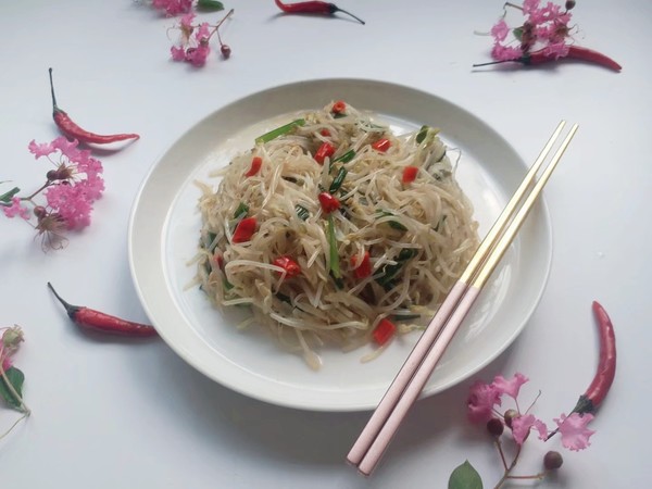 爆炒。酸辣綠豆芽的做法-咸鮮味炒菜譜-易網健康養生網 爆炒。酸辣綠豆芽的做法-咸鮮味炒菜譜