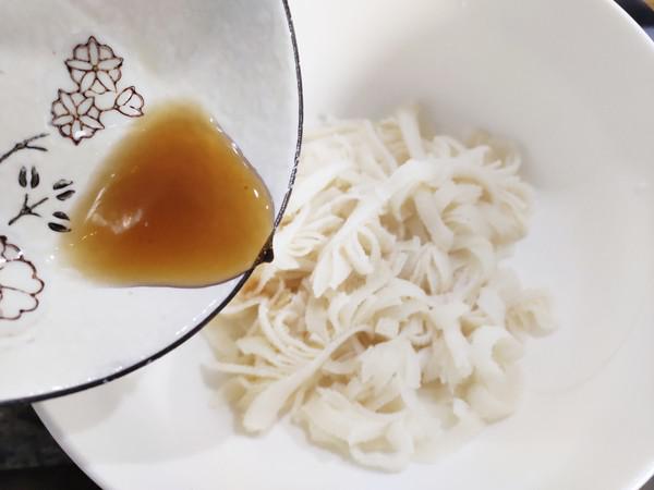 西芹涼拌牛百葉的做法-家常味拌菜譜-易網健康養生網 西芹涼拌牛百葉的做法-家常味拌菜譜