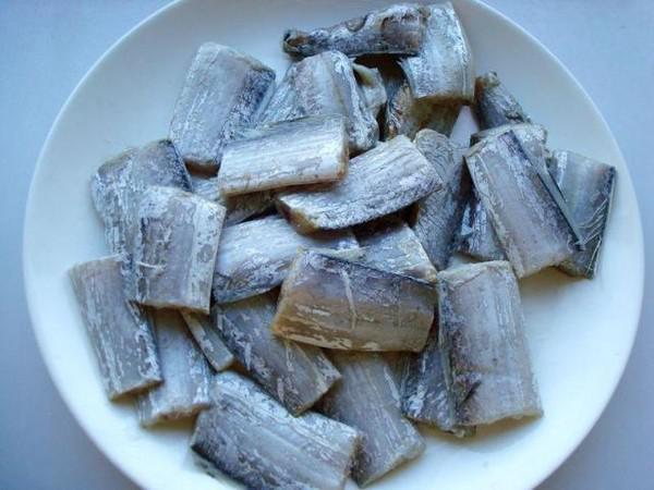 帶魚燉豆腐的做法-家常味燉菜譜-易網<a href=http://www.xllyou.com/ target=_blank class=infotextkey>健康養生</a>網 帶魚燉豆腐的做法-家常味燉菜譜