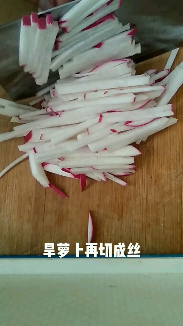 紅燒旱蘿卜的做法-家常味燒菜譜-易網<a href=http://www.xllyou.com/ target=_blank class=infotextkey>健康養生</a>網 紅燒旱蘿卜的做法-家常味燒菜譜